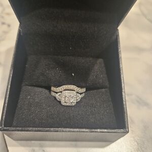 Elegant 10k White Gold Diamond Engagement Wedding Ring Set